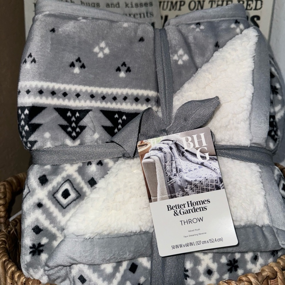 Better homes and garden throw blanket.